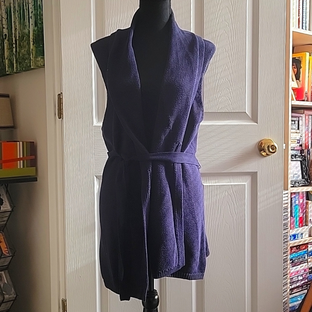Liz Claiborne Navy Blue Sleeveness Cardigan Sweater